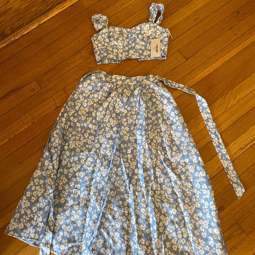 NWT Reformation Petites Clyde Linen Two Piece in Size 2P